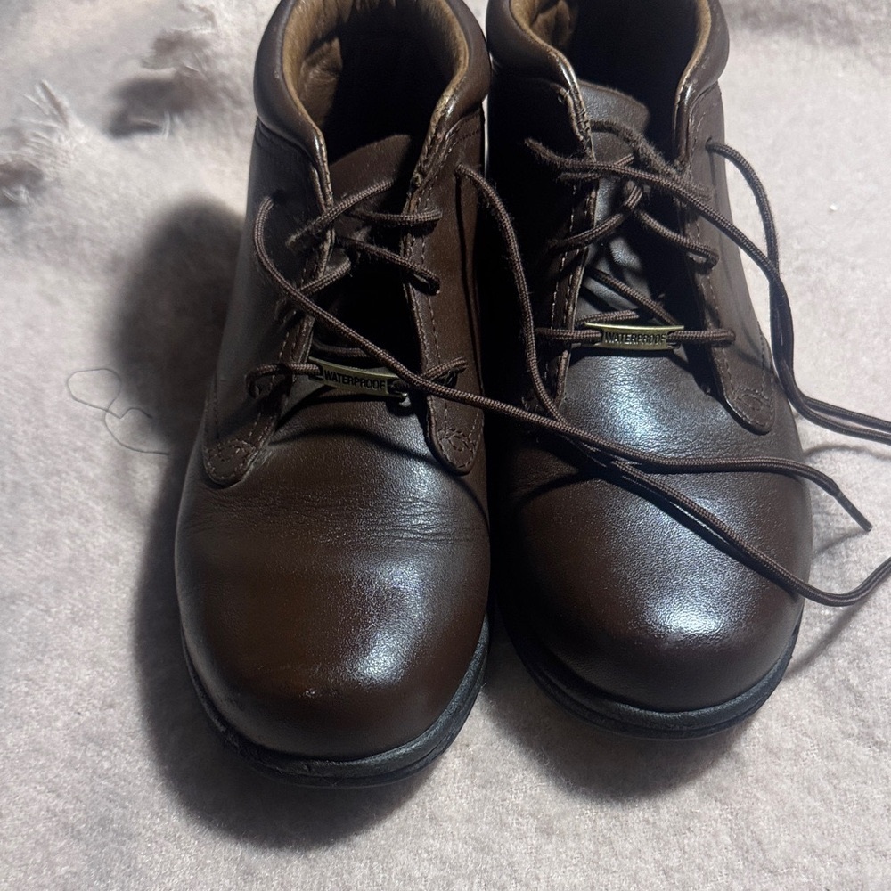 Classic Brown Lace-Up Boots for Women